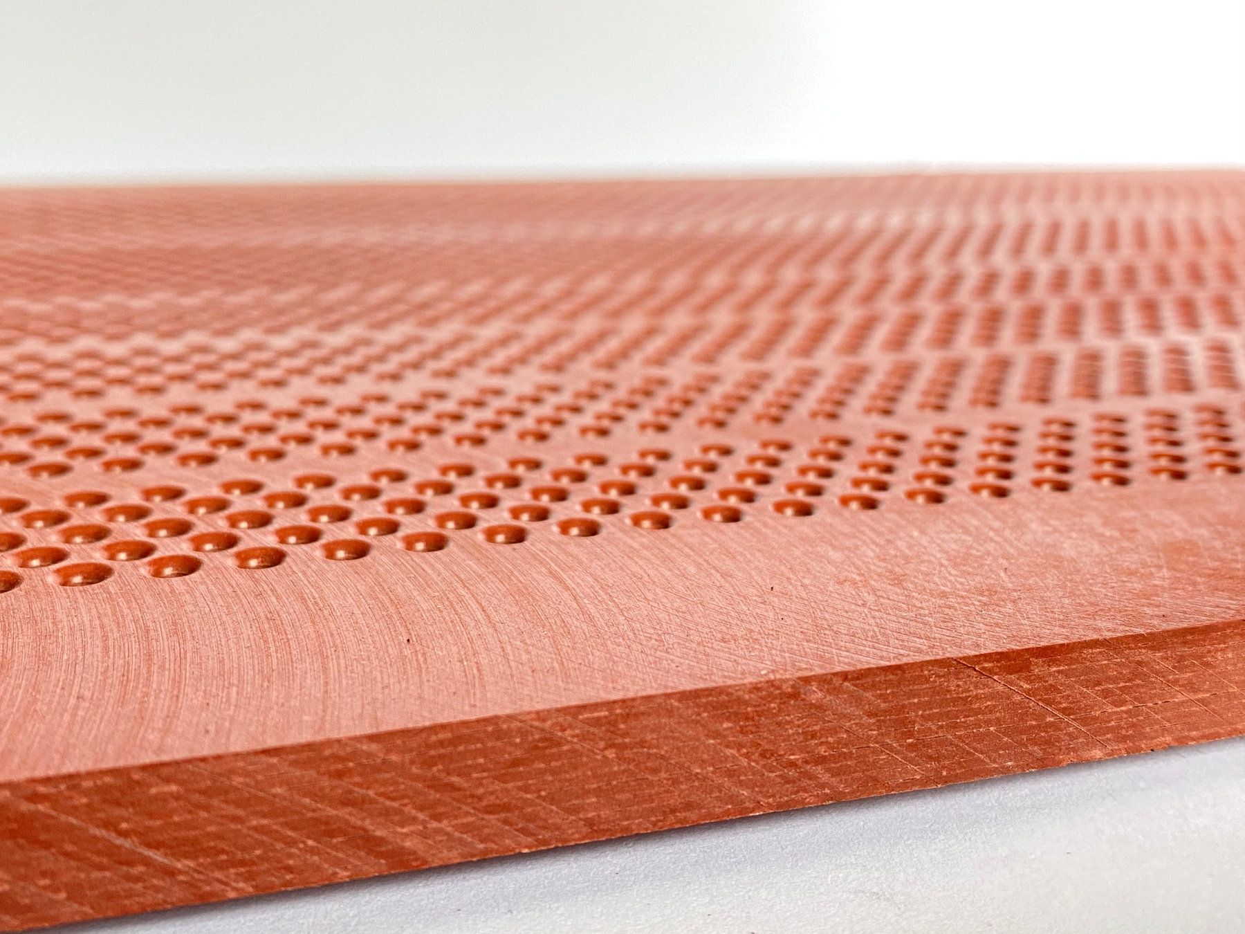 Delikli fiber tahta